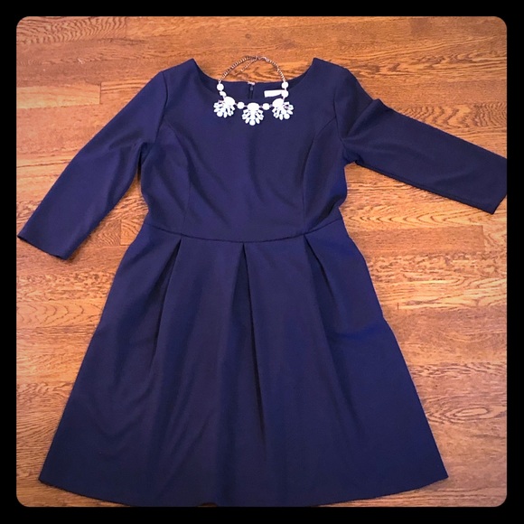 Merona Dresses & Skirts - Merona Ponte 3/4 Sleeve Fit and Flare Dress Merona Dresses & Skirts - Merona Ponte 3/4 Sleeve Fit and Flare Dress